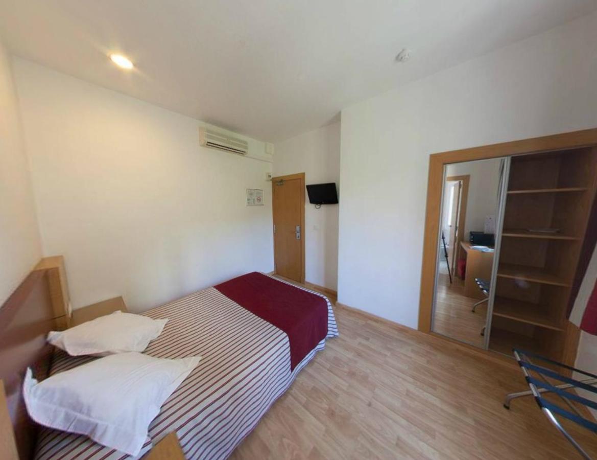 Single Room,1498474762:JPEG