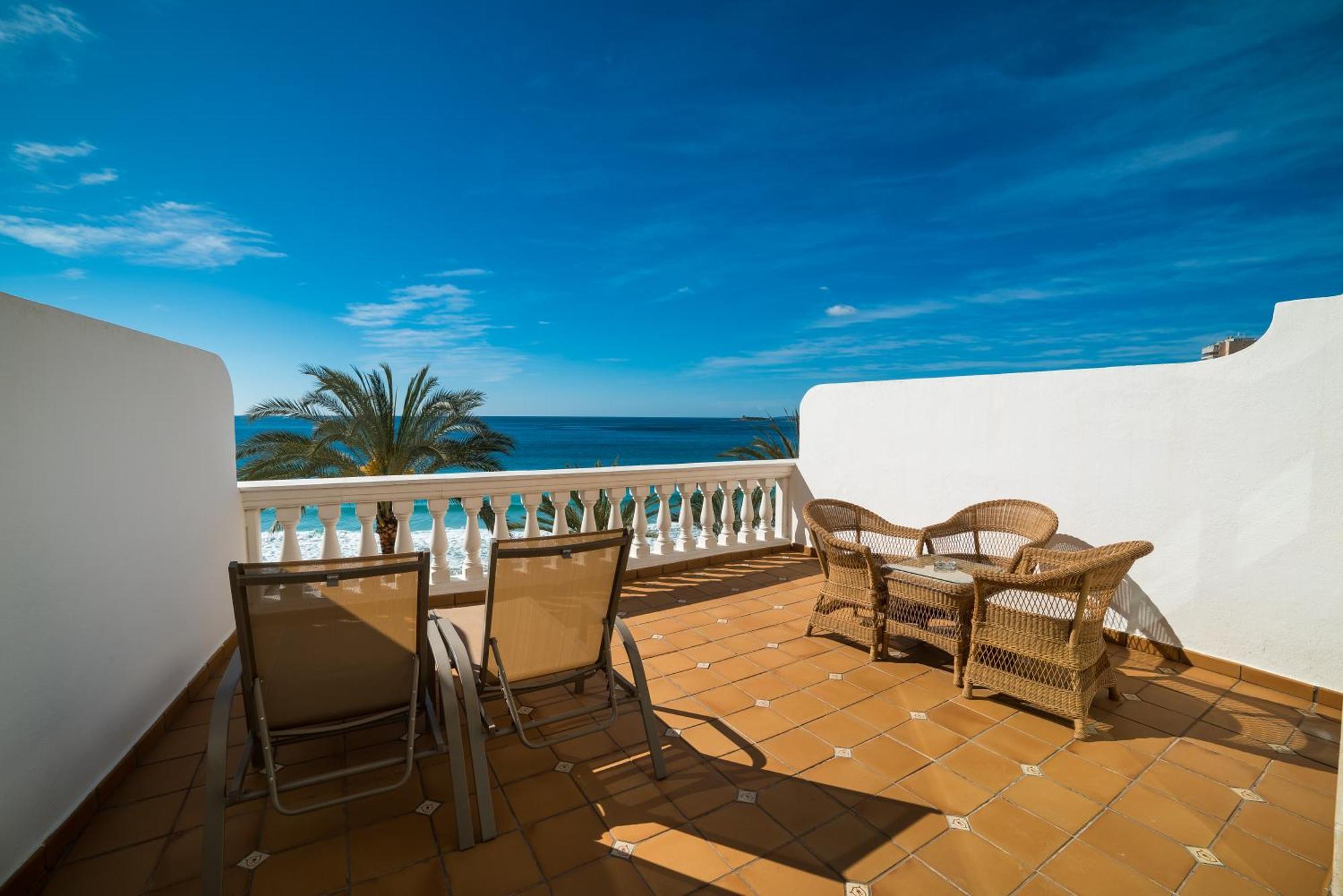 Superior Double or Twin Room Sea View